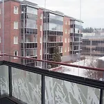 Kotimaailma Center 1