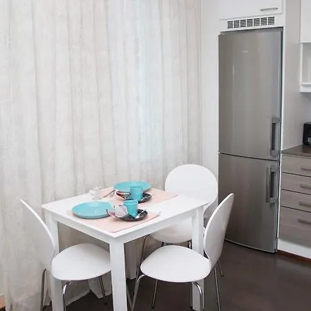 Kotiyksioe Center Λάχτι