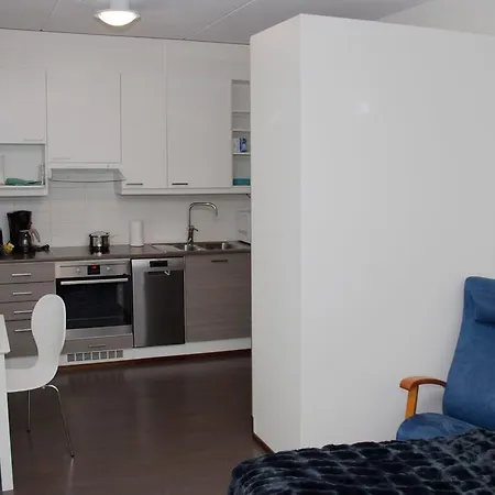 Kotimaailma Center 1 * لاهتي
